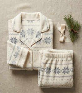 Pijamas foto plana forro polar fair isle copo de nieve crema